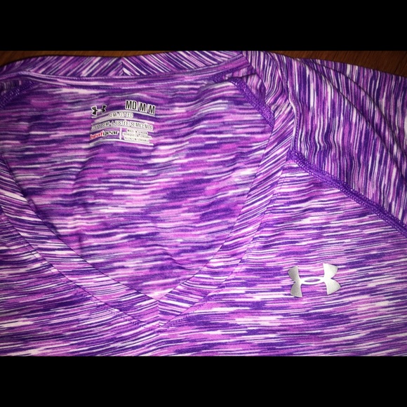 heat gear workout top - Picture 2 of 2